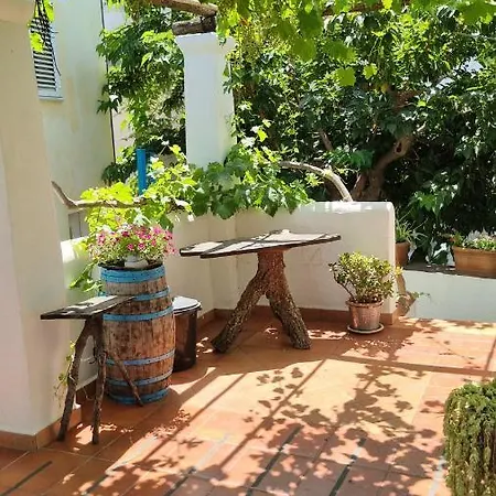 Giardino Dei Limoni Apartment Oliena